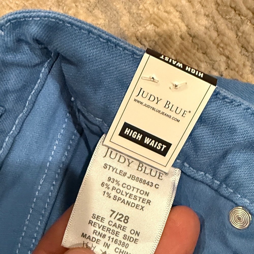 Judy Blue Wide Leg Crop high rise Garment Dyed sky Blue Jeans brand new size 28 - Picture 7 of 12